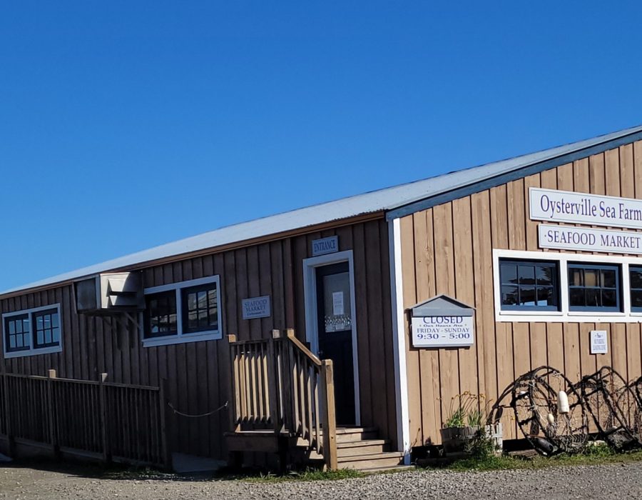 An image of Oyster Seafarms Seafood Market, a staple in the oyster-loving community!